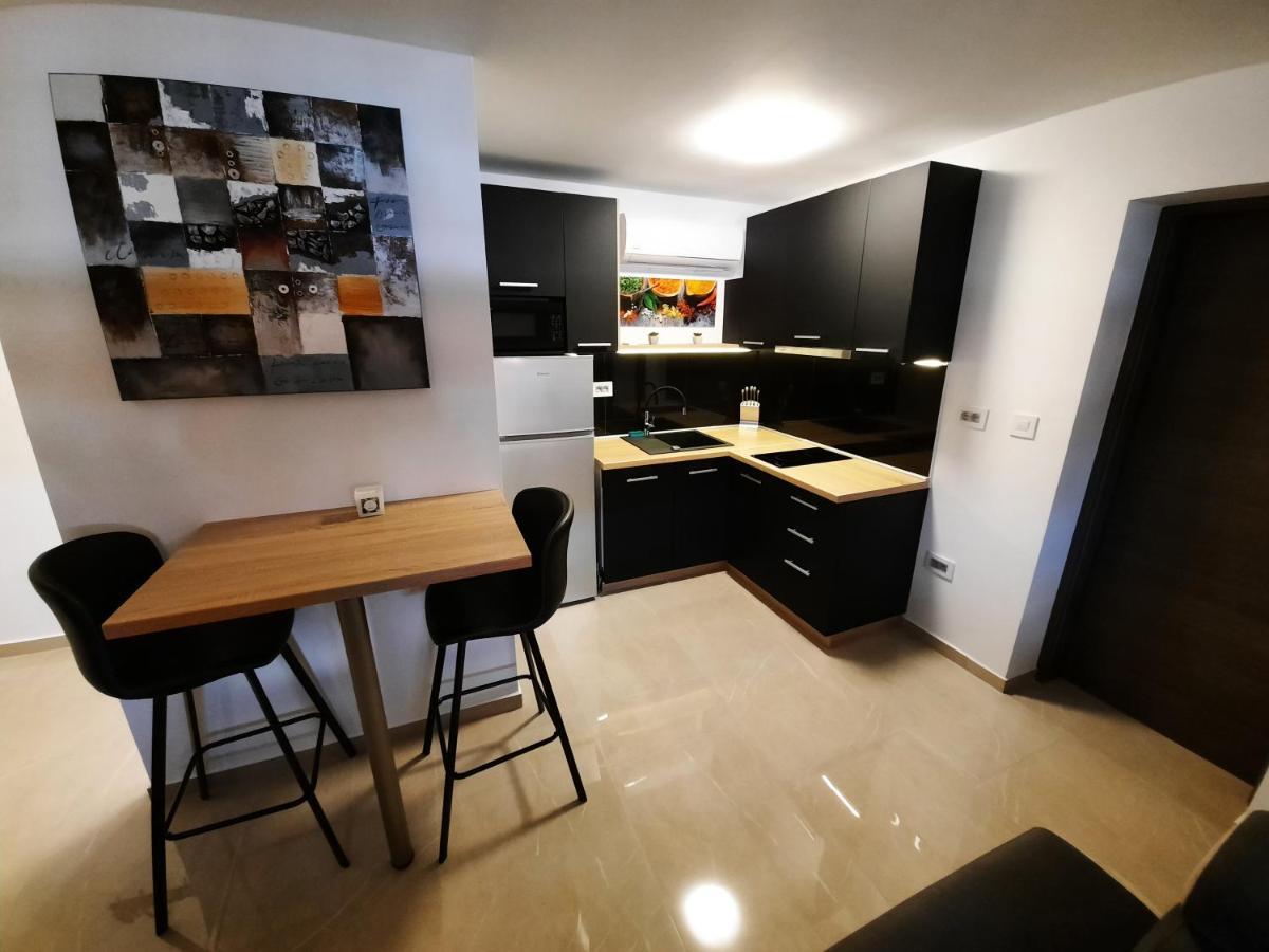 Apartmani New York Nova Gradiska Bagian luar foto