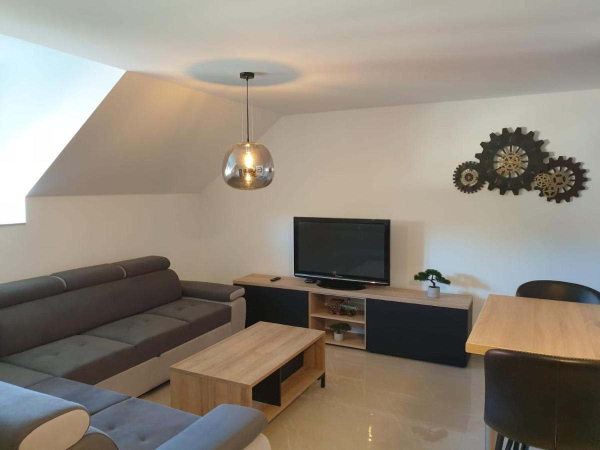 Apartmani New York Nova Gradiska Bagian luar foto