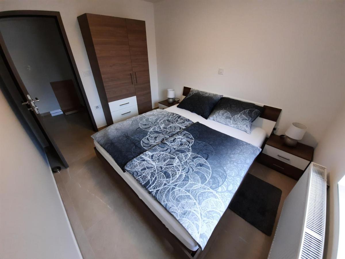 Apartmani New York Nova Gradiska Bagian luar foto