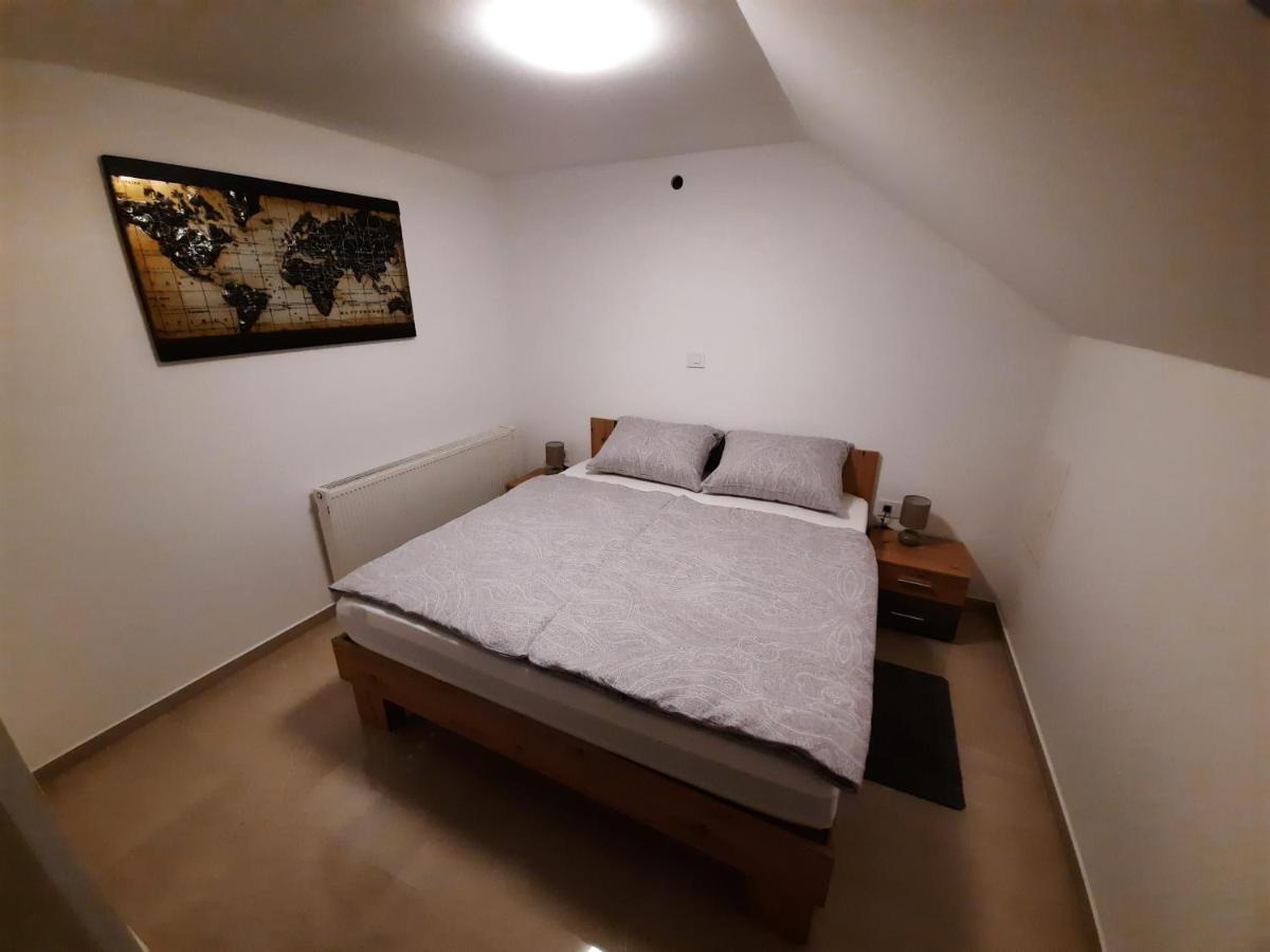 Apartmani New York Nova Gradiska Bagian luar foto