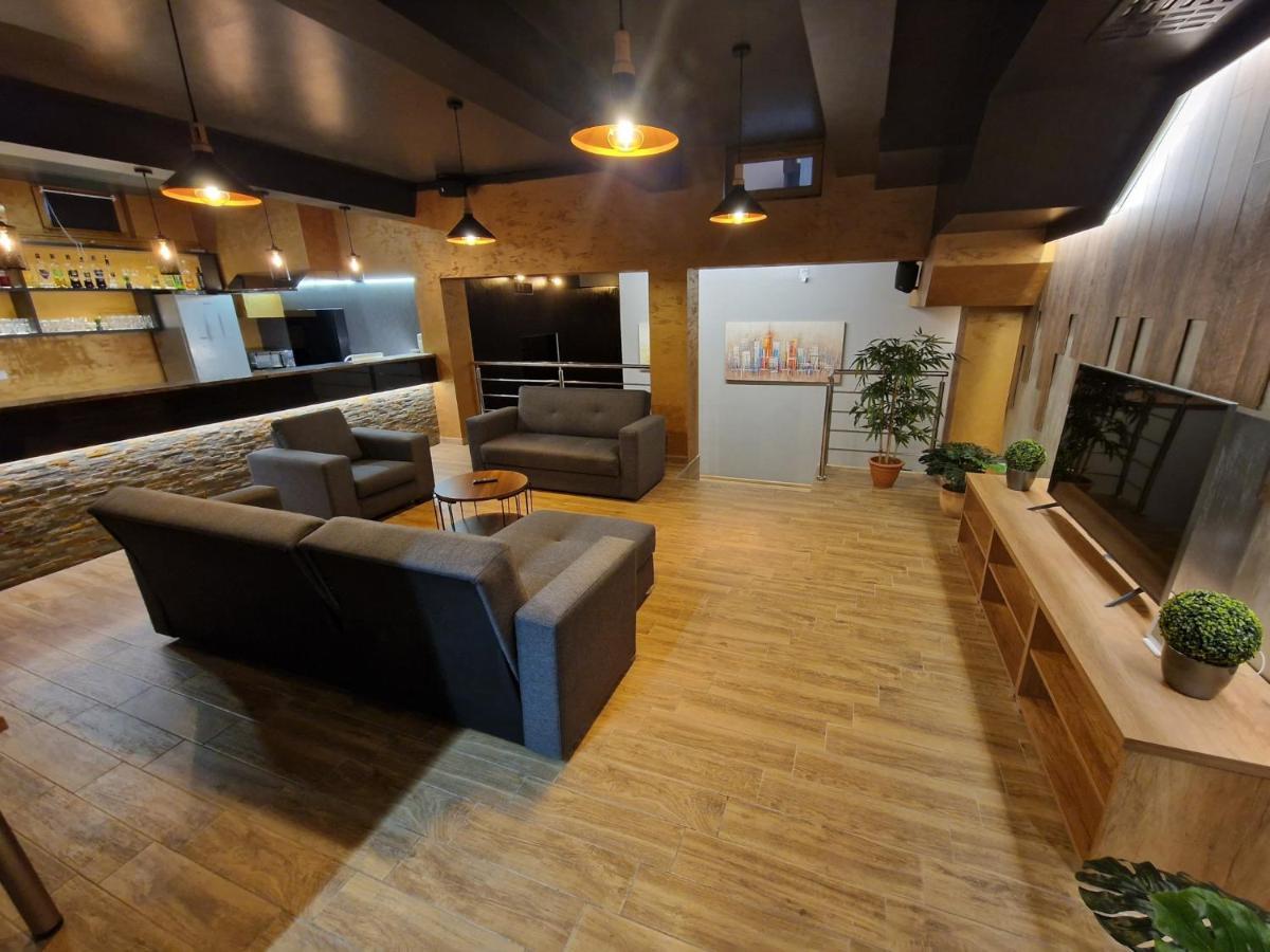 Apartmani New York Nova Gradiska Bagian luar foto