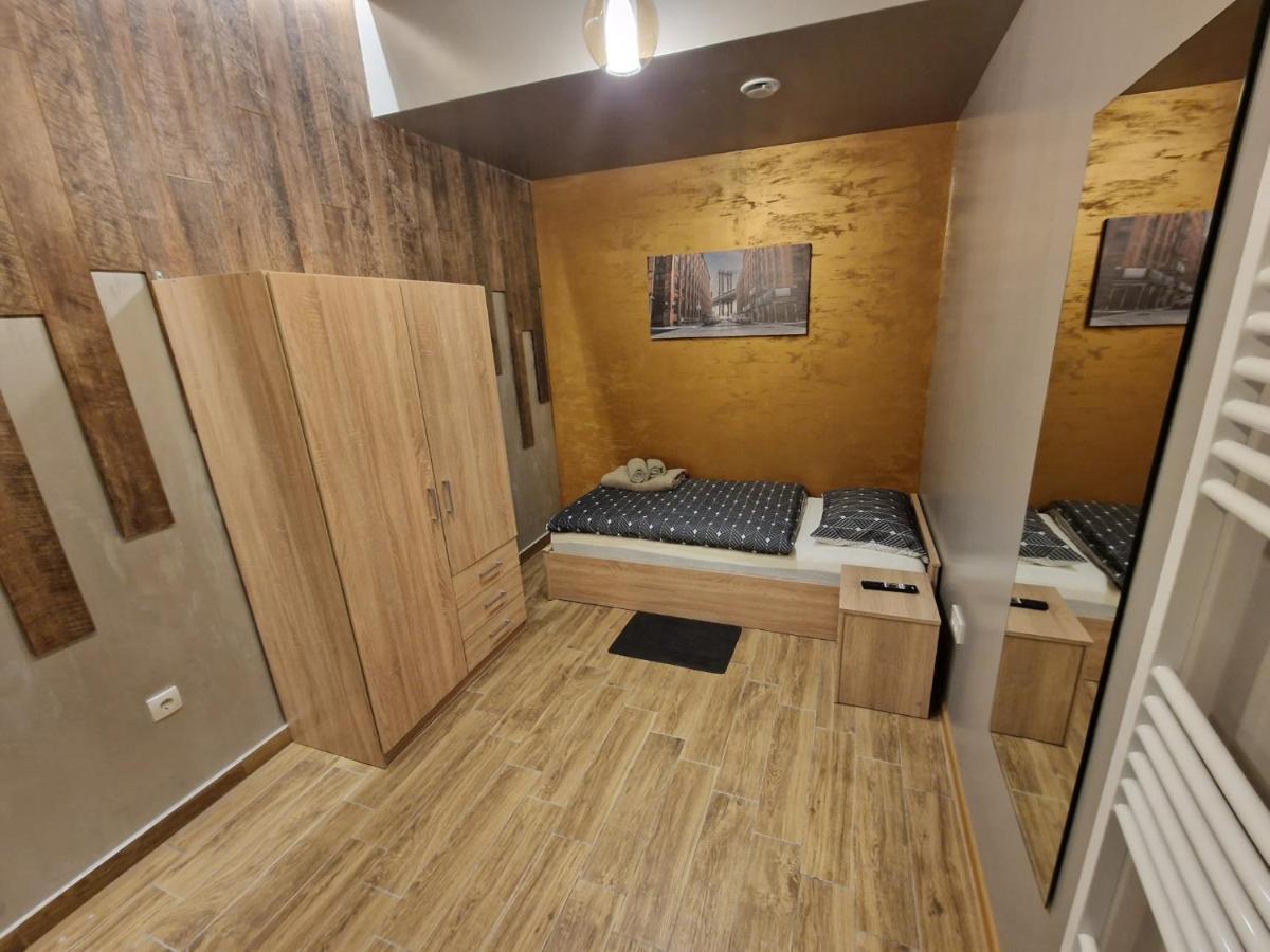 Apartmani New York Nova Gradiska Bagian luar foto